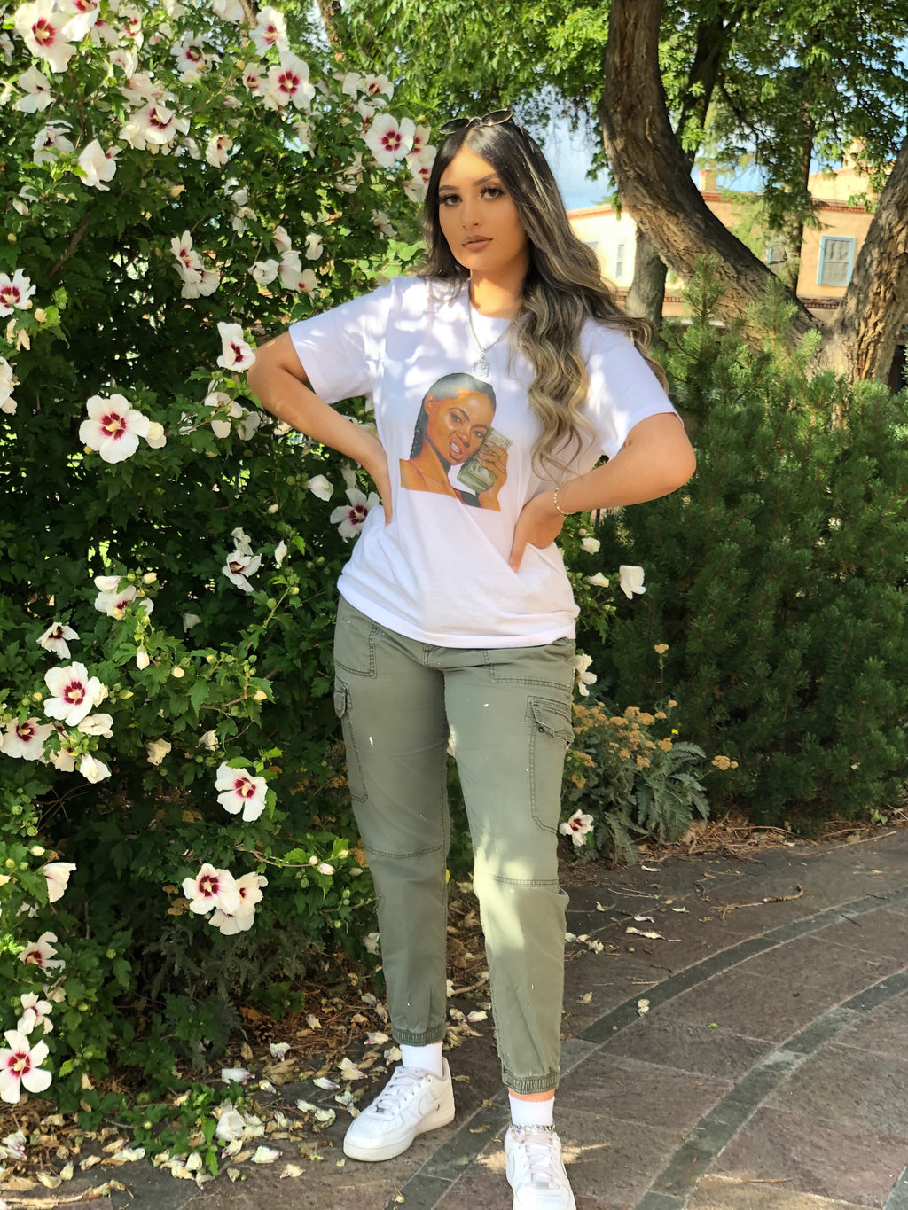 Bad b graphic tee 💸